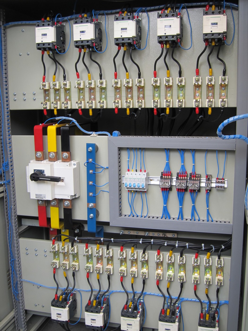 Panel Capasitor Dalamnya
